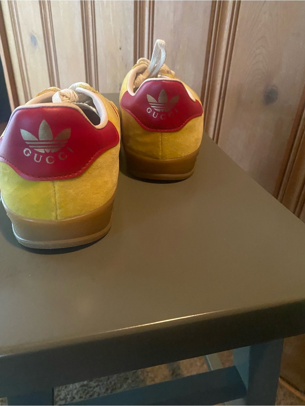 WOMEN GUCCI EXCLUSIVE AUTHENTIC SNEAKERS